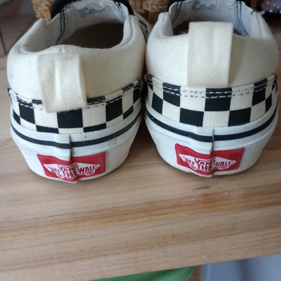 12 youth vans - Picture 6 of 6